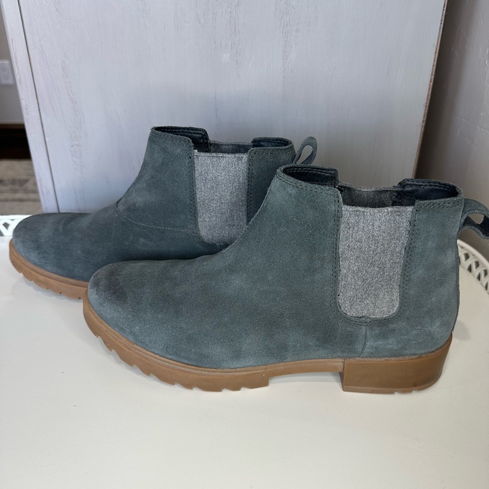 Sorel Emelie II Chelsea Booties Boots 9.5